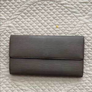 Louis Vuitton Epi grey wallet